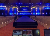 1R1G1B Wewnętrzny elastyczny ekran LED Największy telewizor LED na koncert