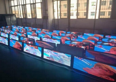 P5 LED Taxi Top Znaki reklamowe 6000cd / Sqm Jasność z bezprzewodowym systemem sterowania